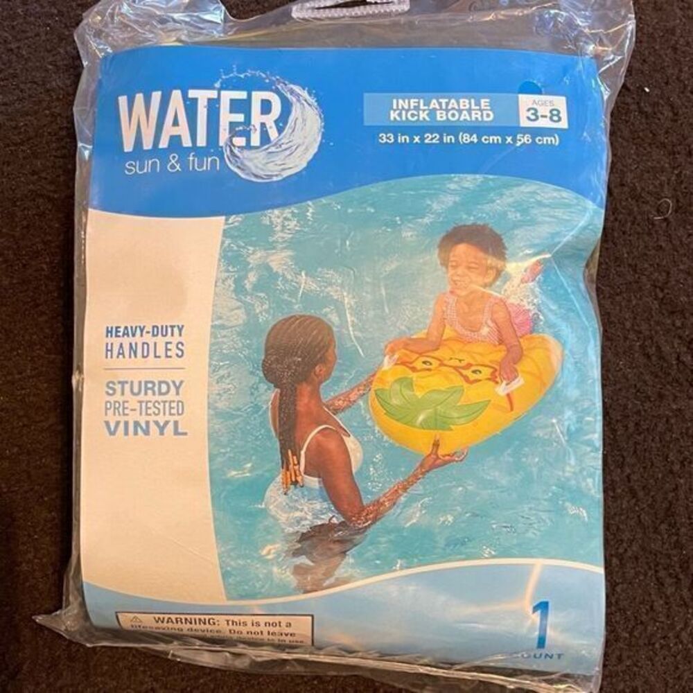 NWT Water Sun & Fun Inflatable Kick Board 33in X 22in Ages 3-8‎